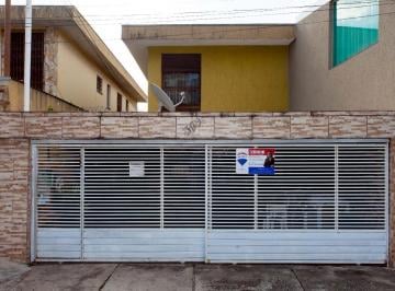 176ff8d3-f98b-4537-ad49-4c427614aaba · Agradável casa para venda e locação em Jardim São José (Zona Norte) com 3 quartos, sendo 1 suíte, 12