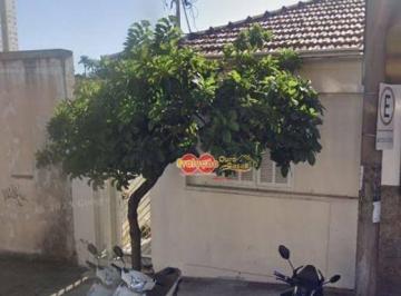 0d949c642452001d45d6b30bb64e94e6b17a4ba5 · Casa Comercial / Centro