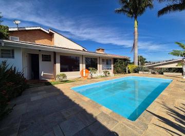 45a167ee175b3c6af7aad1a720e09c2274890186 · Belíssima casa térrea à venda, com 400m², 3 dormitórios (1 suíte) - Vila Santista - Atibaia/SP