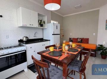 4c105dbce0d3acde0225fc567ffa8a131a6401f9 · Apartamento com 1 dormitório a 600m da Praia de Canasvieiras - Florianópolis/SC