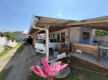 24842817_4.jpg · 3 Casas e ponto comercial no terreno - Shangri-lá