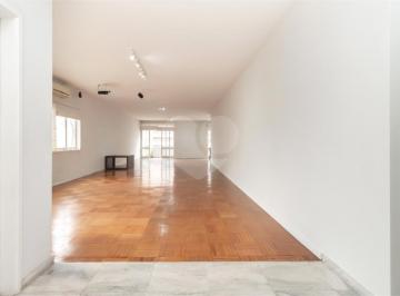 Apartamento · 200m² · 3 Quartos · 1 Vaga · Apartamento com 3 quartos à venda em Bela Vista - SP