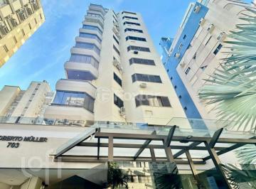fc25d593 · Cobertura, 3 dormitórios, 139 m², em Centro
