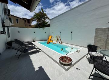 Casa · 300m² · 5 Quartos · 2 Vagas · Casa à venda no bairro Centro - Lauro de Freitas/BA