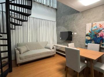 Apartamento de 1 quarto, Curitiba · Loft mobiliado no Agua Verde com vaga de garagem!