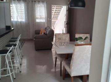 Casa de 3 quartos, Jacareí · Casa Térrea 3 quartos sendo 1 suite no bairro Loteamento Villa Branca