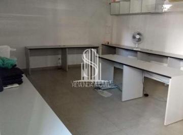 Casa · 200m² · 3 Quartos · 3 Vagas · Imperdível casa de 3 quartos e 3 vagas na Vila Mariana, SP! 200m² de conforto e luxo!