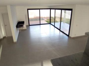 Casa · 3 Quartos · 4 Vagas · Casa à venda em Indaiatuba, Caldeira, com 3 suítes, com undefined m²
