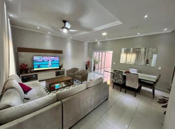 Casa · 250m² · 3 Quartos · Casa à venda em Sumaré, Parque Manoel de Vasconcelos, com 3 quartos, com 250 m²