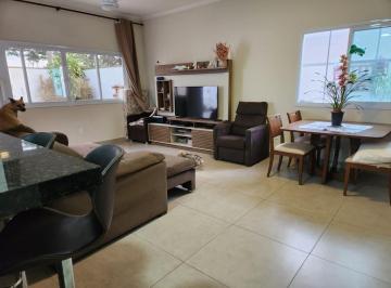 Casa · 175m² · 3 Quartos · 3 Vagas · Casa à venda em Analândia, Centro, com 3 suítes, com 175 m²