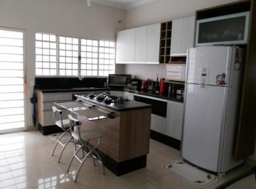 Casa · 210m² · 3 Quartos · 4 Vagas · Casa à venda em Sumaré, Jardim Residencial Ravagnani, com 3 quartos, com 210 m²