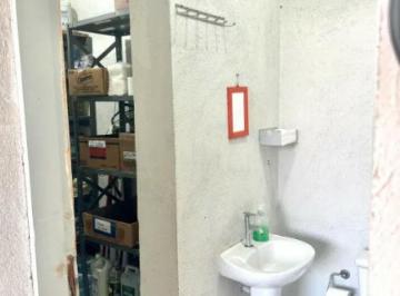 Comercial · 370m² · Lapa, Galpão Comercial de 370m² com 3 salas, 5 banheiros.