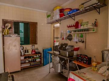 Terreno · 480m² · Vila Campestre - Terreno de 480m² com 2 casas com 6 dormitórios, 3 banheiros e 3 vagas