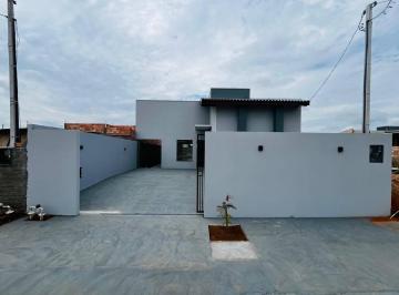 Casa · 70m² · 2 Quartos · 2 Vagas · Casa à venda na Cidade Alta em Alta Floresta-MT