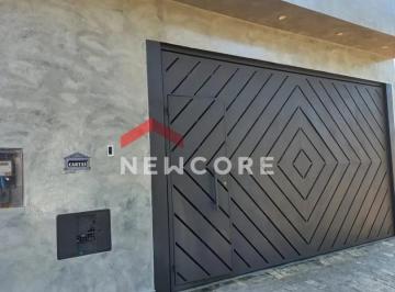 Casa · 138m² · 3 Quartos · 2 Vagas · Casa em Rua José Ribamar de Souza Lima - Parque Residencial Santo André - Caçapava/SP