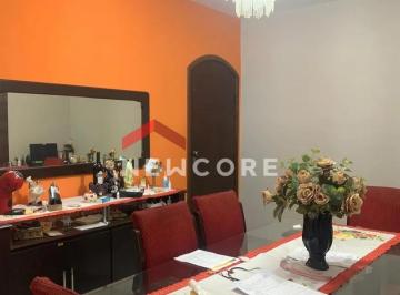 Casa · 180m² · 3 Quartos · 2 Vagas · Sobrado em Rua Santa Clara - Jardim Cecília - Mogi das Cruzes/SP