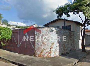 Casa · 300m² · 3 Quartos · 5 Vagas · Casa em  Rua Castelo Serpa - Castelo - Belo Horizonte/MG
