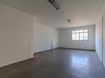 Comercial · 60m² · 3 Quartos · Sala comercial na Avenida Água Fria, N. 660 - Sala 02 • 60 m²