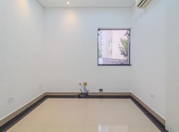 Comercial · 24m² · 2 Quartos · Sala comercial na Rua Afonso de Freitas, N. 668 - Sala 1 • 24 m²