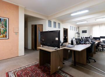 Comercial · 228m² · 8 Quartos · Sala comercial na Rua Quirino de Andrade, N. 193 - 10º andar • 228 m²