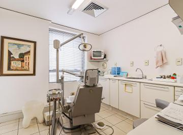 Comercial · 40m² · 6 Quartos · Sala comercial na Rua Guarará, N. 529 • 40 m²