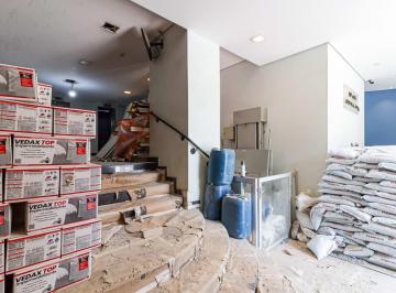 Comercial 10m² Aluguel República · Loja na Largo do Arouche, N. 337 - Loja 4 • 10 m²