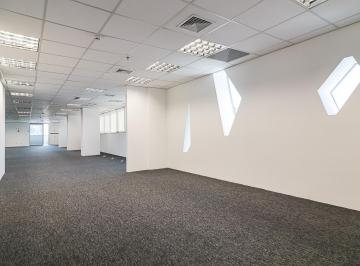 Comercial · 316m² · Sala comercial na Rua Luiz Seráphico Júnior, N. 511 - Conjunto 141 • 316 m²