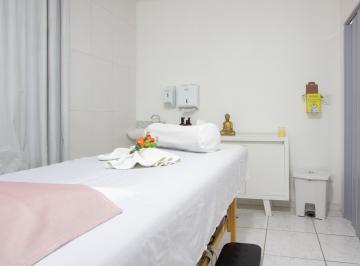 Comercial · 12m² · 3 Quartos · 2 Vagas · Sala comercial na Avenida dos Carinás, N. 762 - Sala 2 • 12 m²