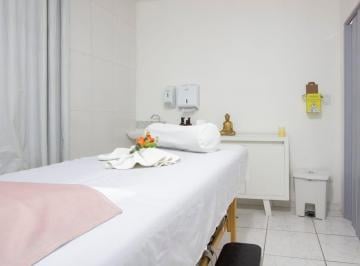 Comercial · 12m² · 3 Quartos · 2 Vagas · Sala comercial na Avenida dos Carinás, 762 - Sala 2 • 12 m²