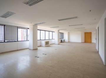 Comercial · 268m² · 5 Quartos · 5 Vagas · Sala comercial na Rua Quintana, N. 753 - Conjunto 121 • 268 m²