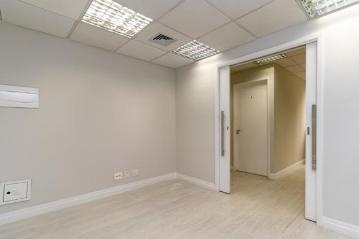 Comercial · 77m² · 7 Quartos · 3 Vagas · Sala comercial na Avenida Angélica, N. 2163 - Conjunto 153 e 154 • 77 m²