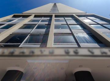 Comercial · 38m² · 3 Quartos · Sala comercial na Avenida Prestes Maia, N. 241 • 38 m²