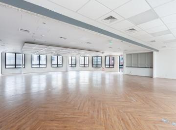 Comercial · 375m² · 6 Quartos · 8 Vagas · Sala comercial na Rua Helena, N. 235 - 51 • 375 m²