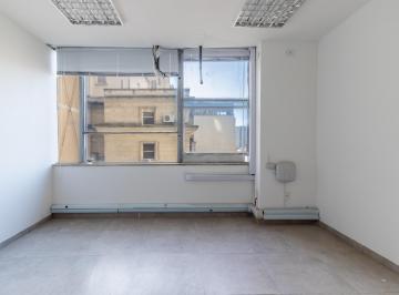 Comercial · 130m² · Sala comercial na Praça Dom José Gaspar, N. 134 - 11 • 130 m²