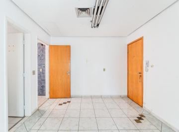 Comercial · 44m² · 5 Quartos · 1 Vaga · Sala comercial na Rua Tenente Gomes Ribeiro, N. 78 - 94 • 44 m²