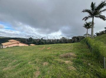 Terreno , Ibiúna · Terreno com vista maravilhosa em condomínio completo!