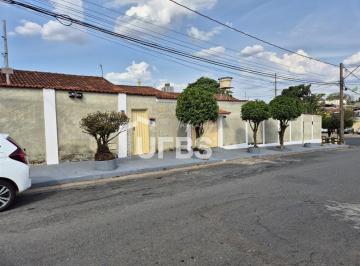Casa · 330m² · 4 Quartos · 3 Vagas · Vendo casa no setor Marechal Rondon