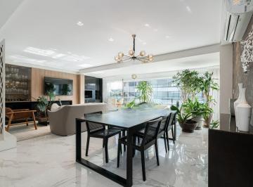 Apartamento · 207m² · 3 Quartos · 3 Vagas · Apartamento mobiliado e decorado, 162 m², 3 dormitórios sendo 3 suítes