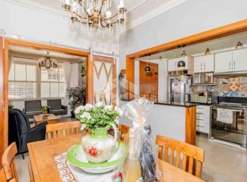 Apartamento · 85m² · 3 Quartos · 1 Vaga · Ap 03 dormitórios com garagem próximo ao Bom Fim.