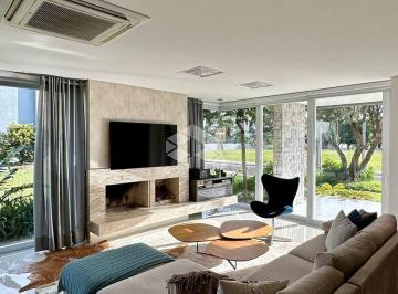 Apartamento · 355m² · 5 Quartos · Sobrado com 5 suítes no condomínio de alto padrão Velas da Marina !!!