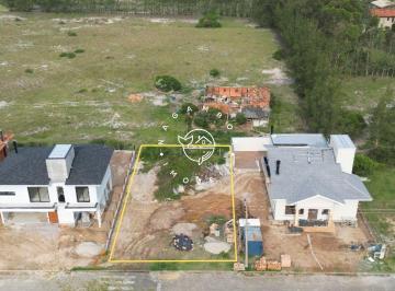 Terreno · 404m² · Terreno à Venda no Loteamento Mares de Garopaba – 200m do Mar