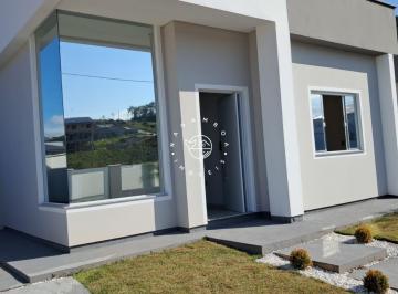 Casa · 82m² · 3 Quartos · 2 Vagas · Casa Térrea Contemporânea em Alto Aririú, Palhoça/SC