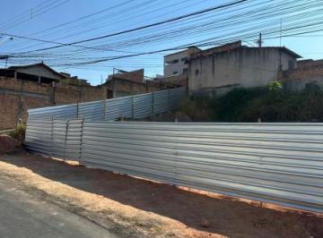 108022_134-6_135108.jpg · LOTE DE 3602 NO VENEZA EM RIBEIRÃ?O DAS NEVES