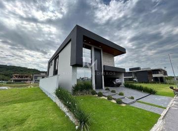 7bd0bbed-5f9f-48e6-b578-4d40f9a1673c_20250918_184334_0000-17582329805195.jpg · Casa à venda no Reserva da Pedra, Pedra Branca – 3 suítes mobiliada