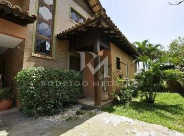 a3641511-0593-4a41-a235-695030e6dfdc_20251009_121807_0000-17600255075853.jpg · Casa com 3 quartos à venda na Lagoa da Conceição, Florianópolis/SC