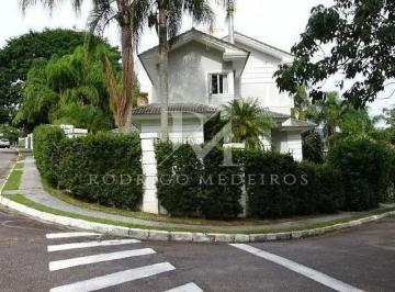 internet_20251009_110733_4-17600222733932.webp · Casa à venda na Lagoa da Conceição, Florianópolis/SC, com 4 dormitórios