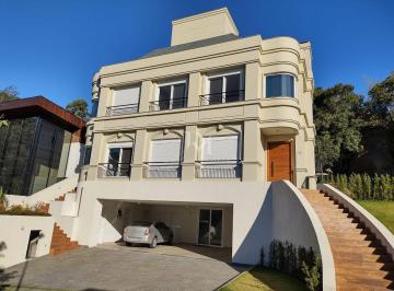 img-20250506-wa0118-17465753019316.jpg · Casa 4 Suítes - Cacupé - Florianópolis/Sc