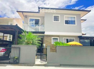 Casa · 142m² · 3 Quartos · 2 Vagas · Viva o Futuro Hoje: Casa de 142m² Toda Automatizada em Bairro Residencial super tranquilo