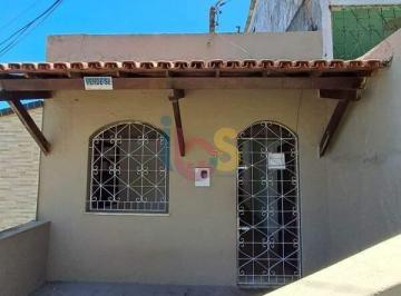 Casa · 200m² · 2 Quartos · VENDO CASA NO CENTRO