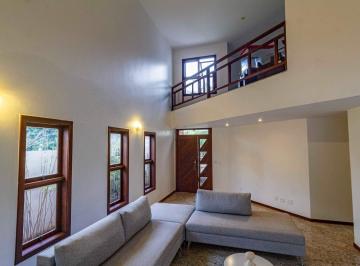 Casa · 485m² · 4 Quartos · 2 Vagas · CASA ESPETACULAR NO VILLE DE MONTAGNE – CONFORTO, NATUREZA E SOFISTICAÇÃO!